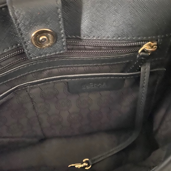 Black Michael Kors Bag with detachable straps - Picture 7 of 10